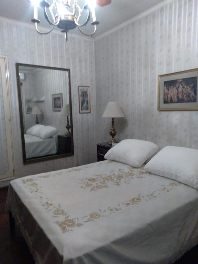 Dpto Marlins - micro centro Mza - B&B