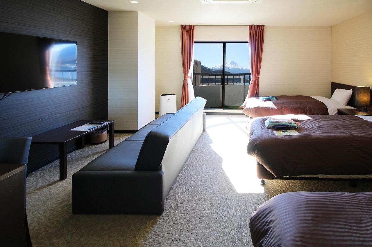 Triple Room with Mt.Fuji and Lake View - Non-Smoking
