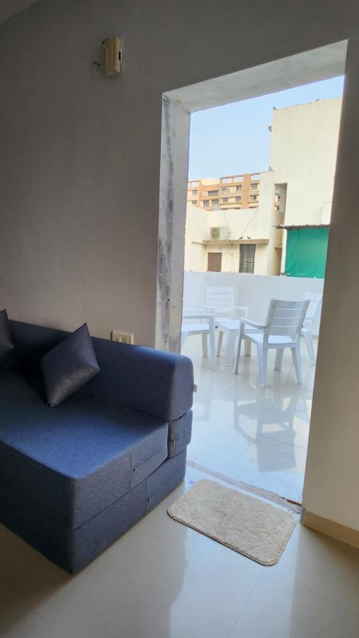 VIAAN Penthouse 1 BHK with terrace - B&B