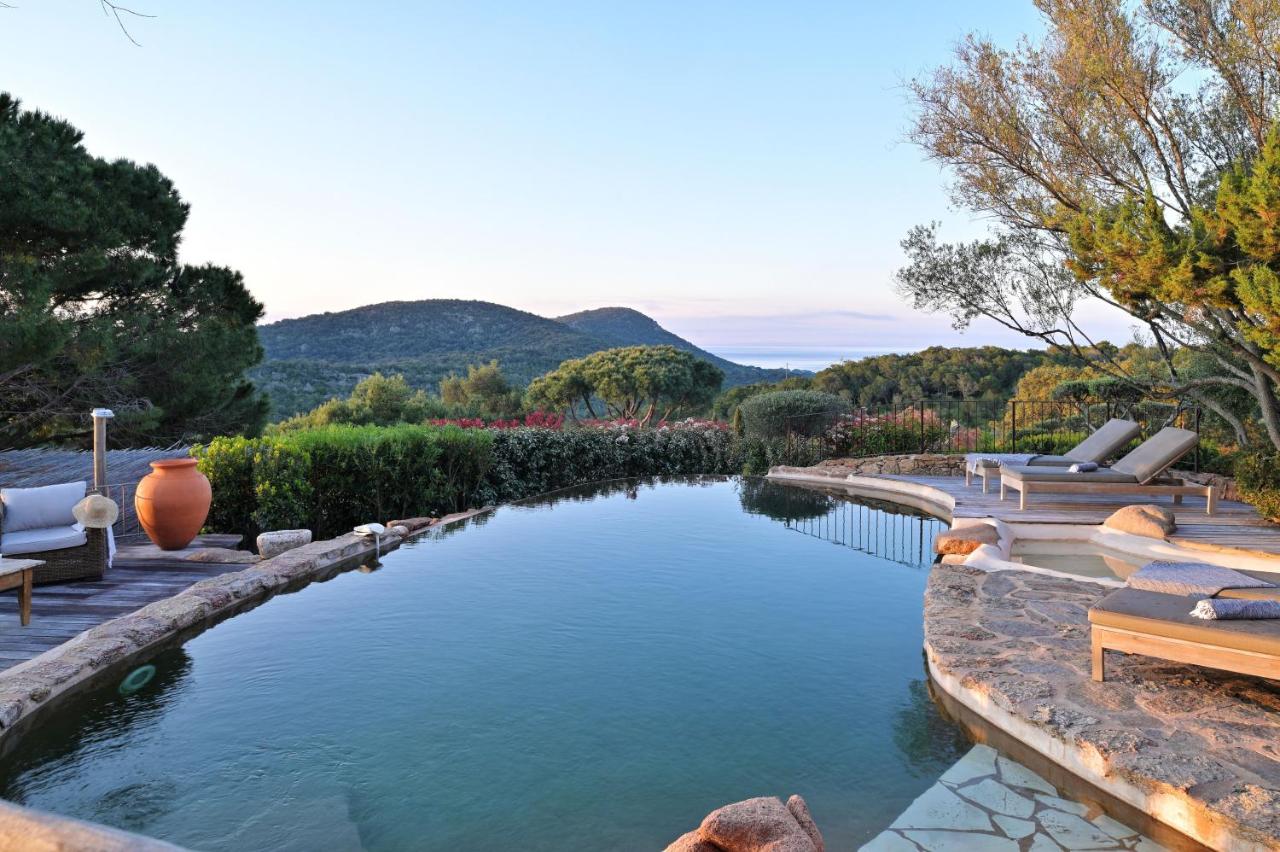 Three-Bedroom Villa with Private Pool - Sperone