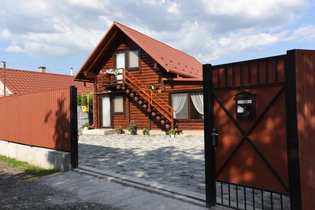 B&B Berehowe - Садиба Арсентій - Bed and Breakfast Berehowe