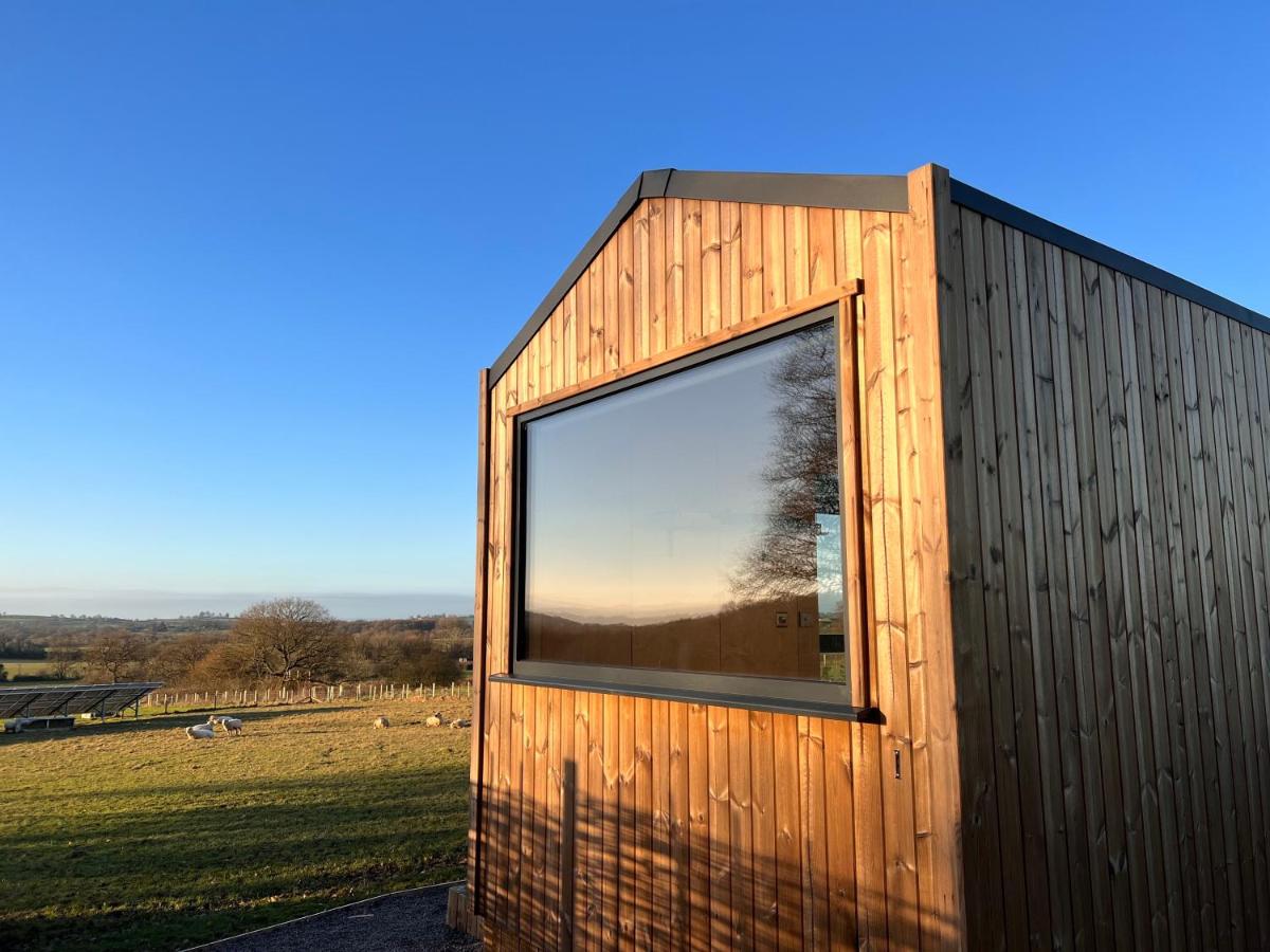 Beautiful cabins in Shaftesbury Dorset countryside - B&B