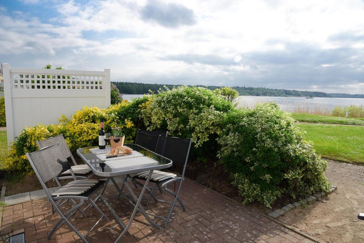 B&B Waren - Am Seeufer 59 Fewo 1 - Bed and Breakfast Waren