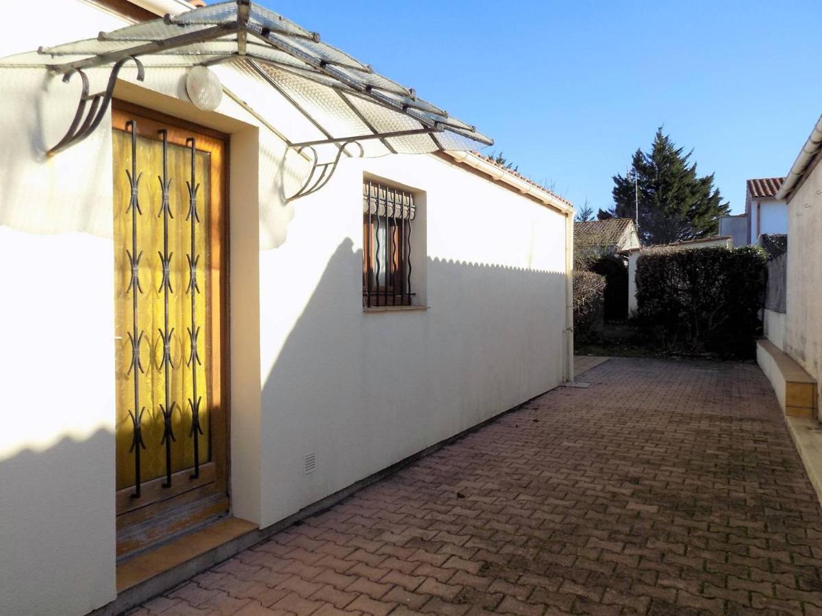 Royan - MAISON de PLAIN-PIED avec jardin clos - QUARTIER RESIDENTIEL - B&B