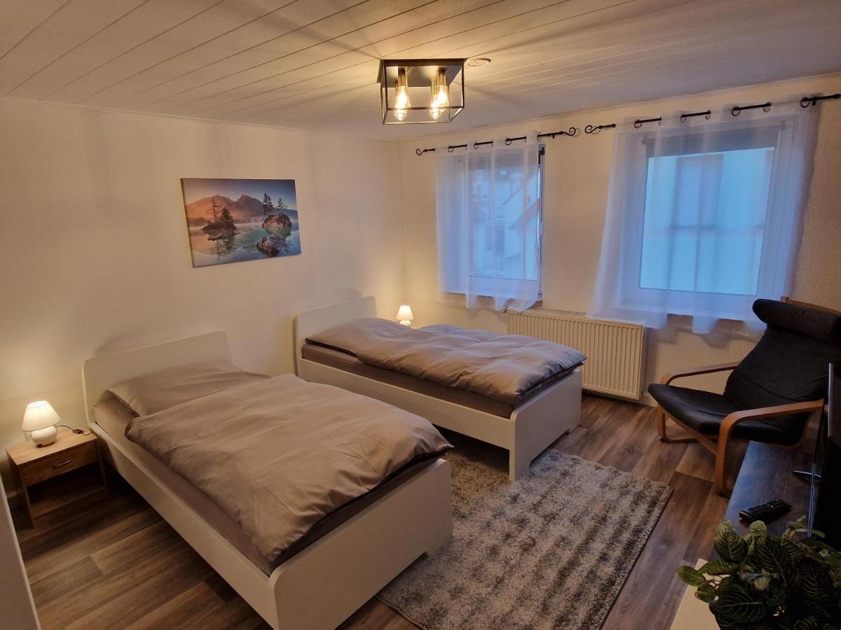 Ferienwohnung/Monteurunterkunft 2.0 Leopolshall - B&B