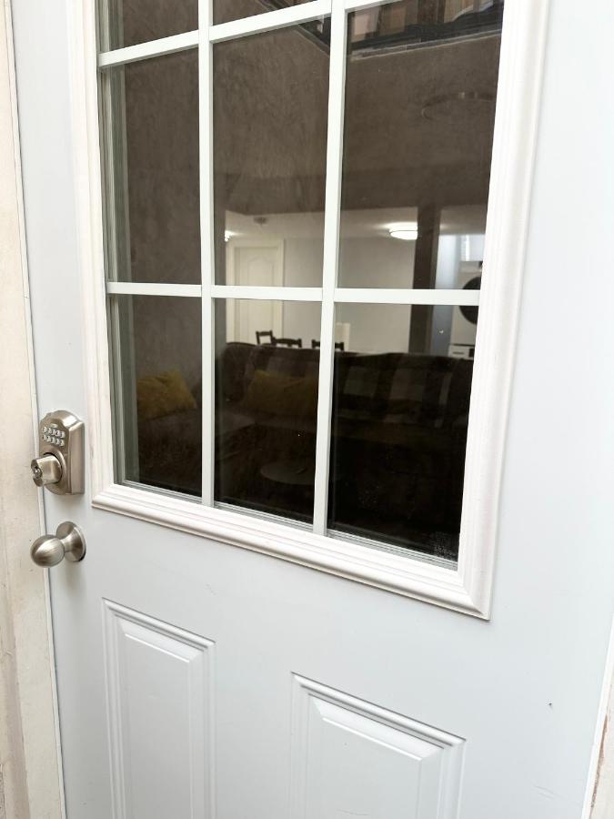 Cozy & Comfortable basement apartment - Bed and Breakfast
