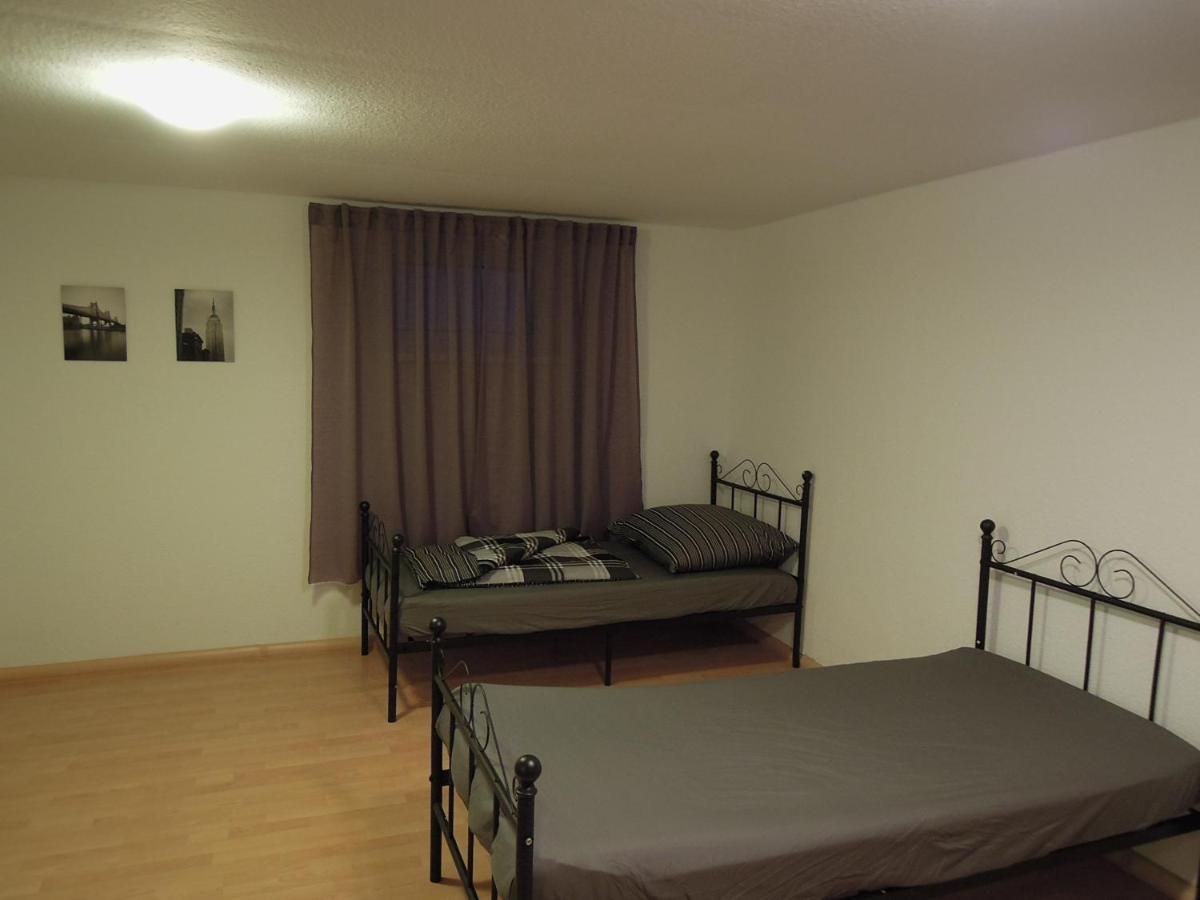 Ferienwohnung Monteurzimmer 2 Haus Arnstadt - B&B Arnstadt