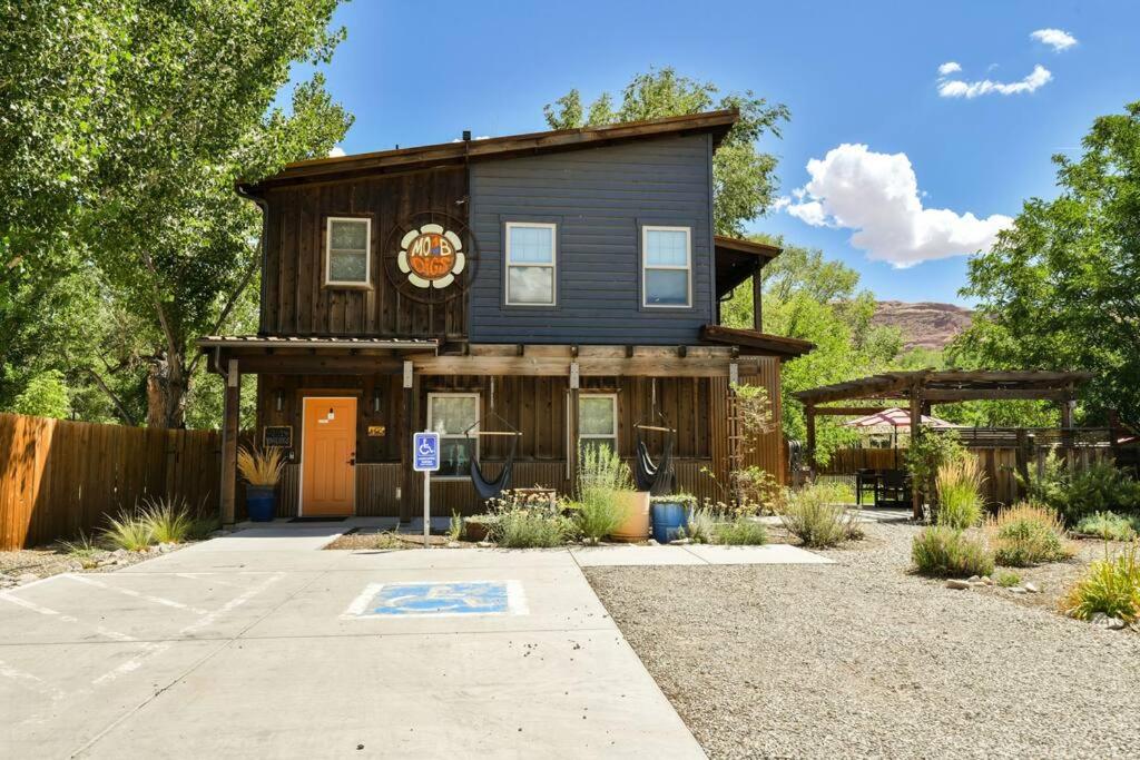 B&B Moab - Moab Digs - Your Downtown Basecamp! - Bed and Breakfast Moab