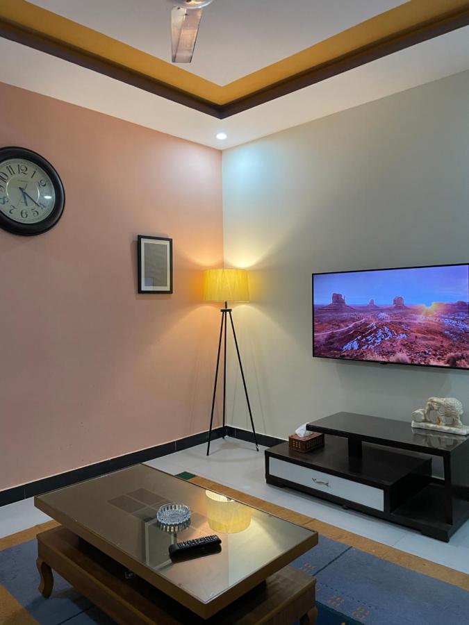 B&B Islamabad - OWN IT - 2 bedroom apartment ORANGE - Bed and Breakfast Islamabad