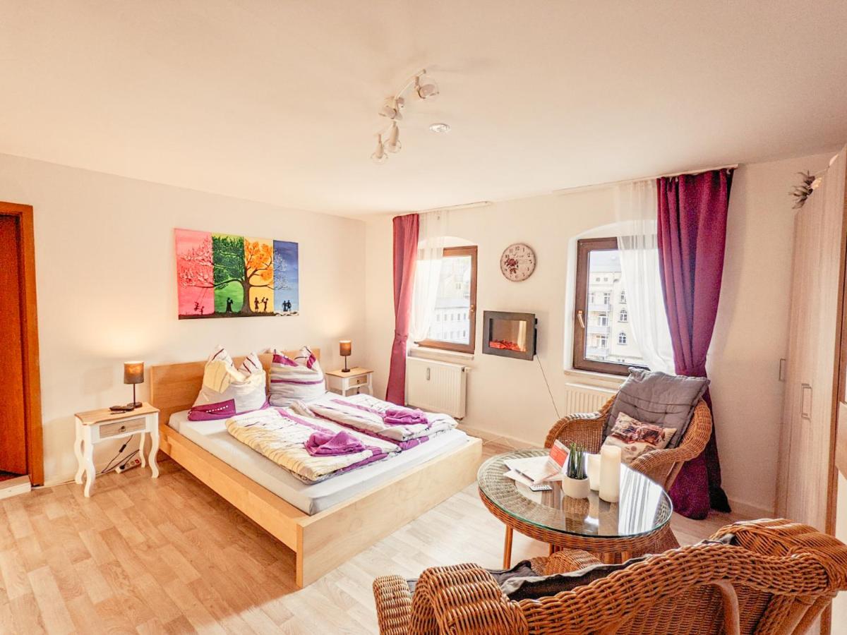 Zi2 - Urlaubsmagie - Whirlpool, Sauna und Garten - Ferienwohnung