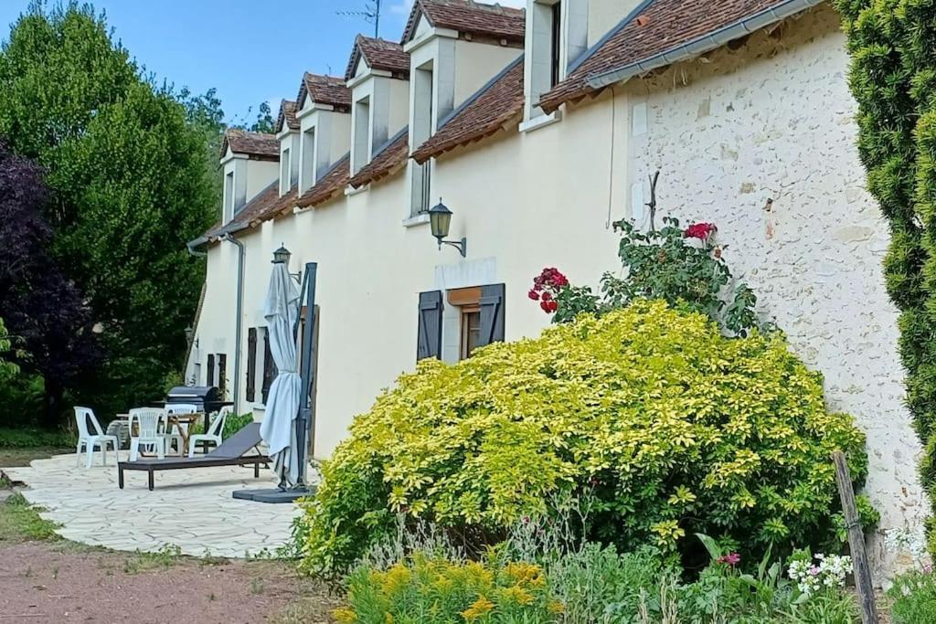 Maison familiale (10p) à 15 min du Zoo de Beauval - Bed and Breakfast