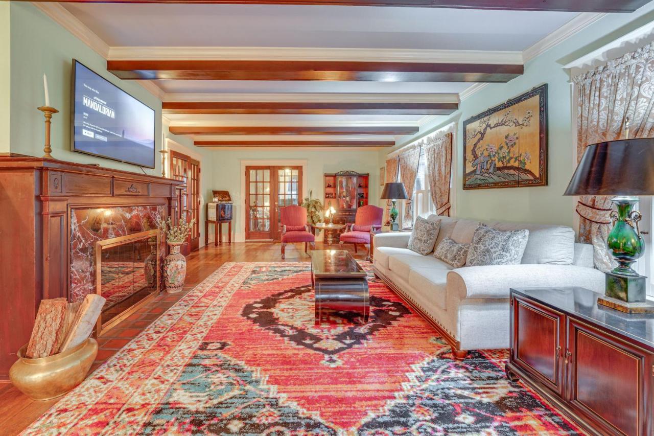 Spacious Jamestown Home Near Natl Comedy Center! - Ferienwohnung