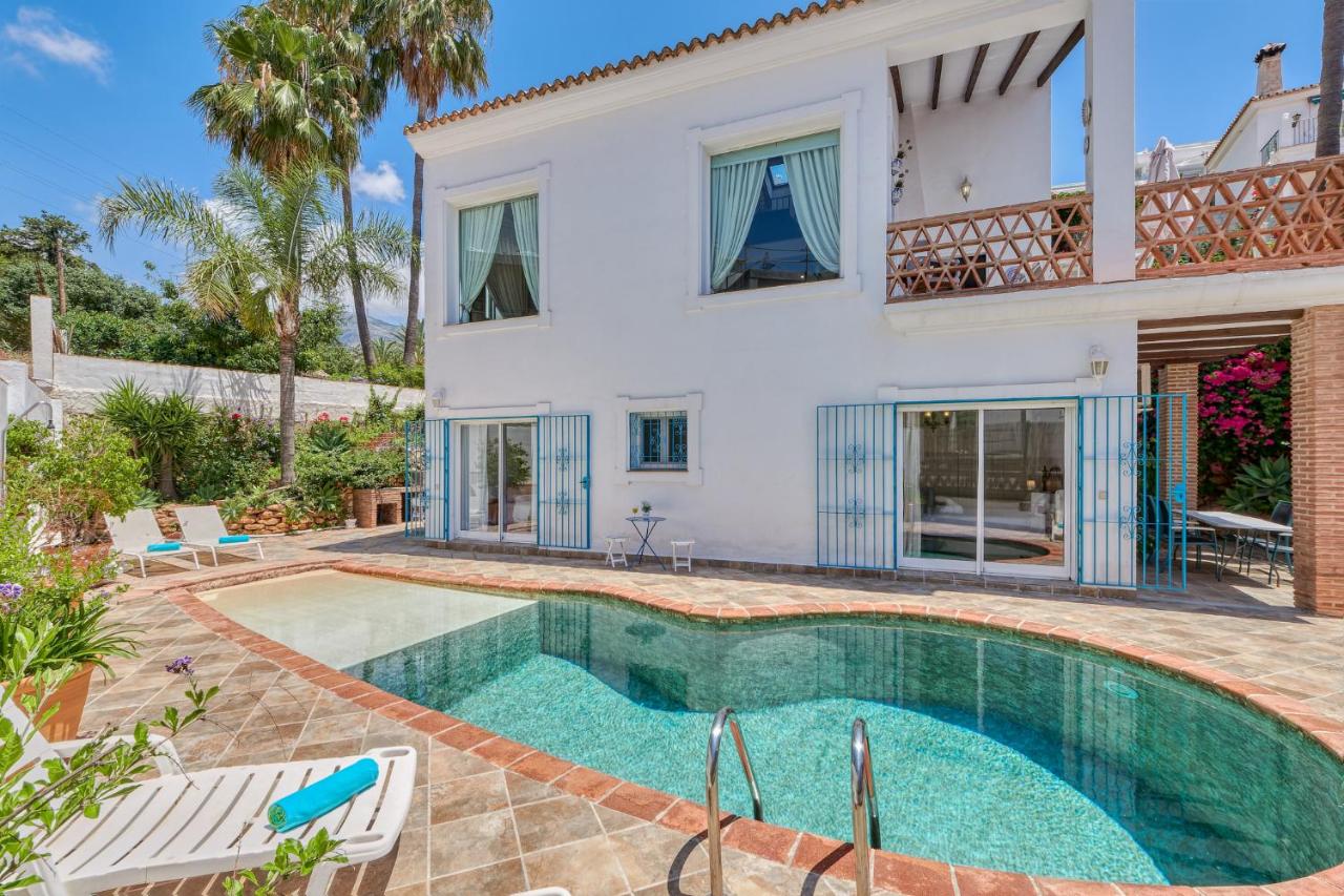 Amapola House Exclusive Private Pool, BBQ & Pet Friendly Torreblanca Fuengirola by Groway Home - B&B