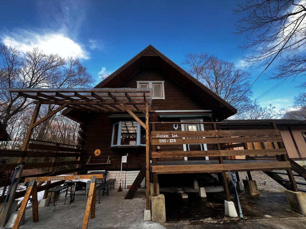 森の中の大型ログハウス最大16名可ペット同伴OkコテージLog - B&B