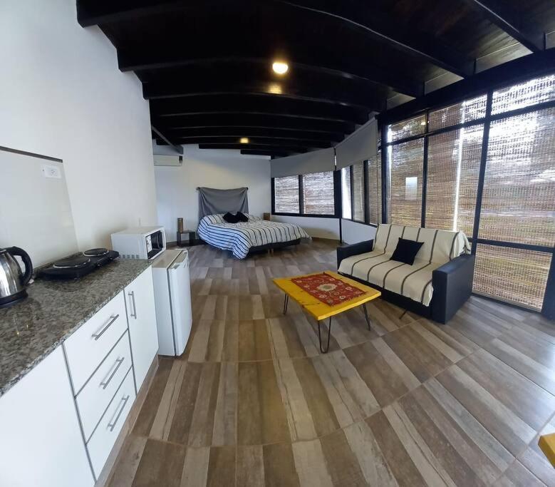 Departamento con piscina en Vistalba - B&B