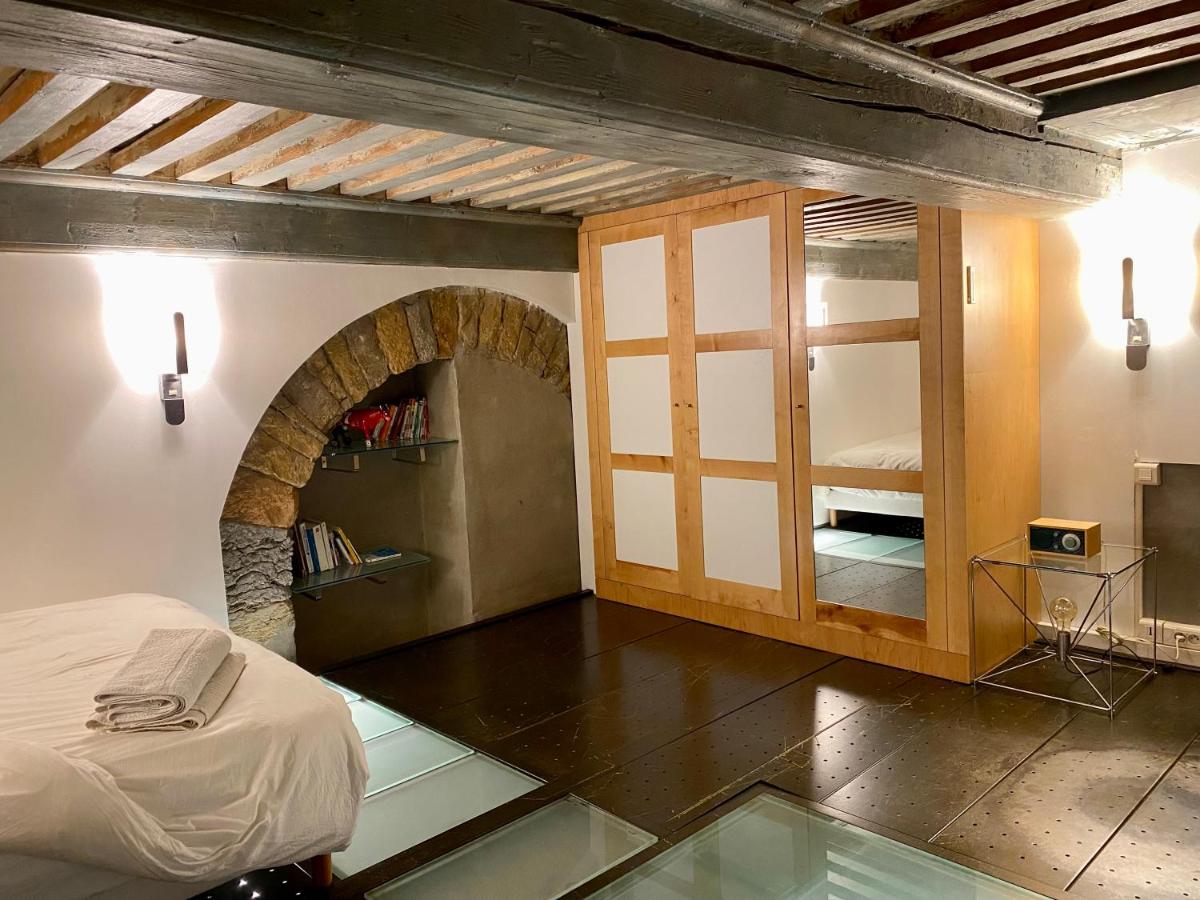 Loft moderne & cosy Terreaux / Croix Rousse - Courts et longs séjours - B&B