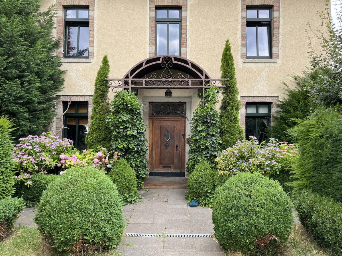 Boutique Apartment Benz 2 - B&B Bergisch Gladbach