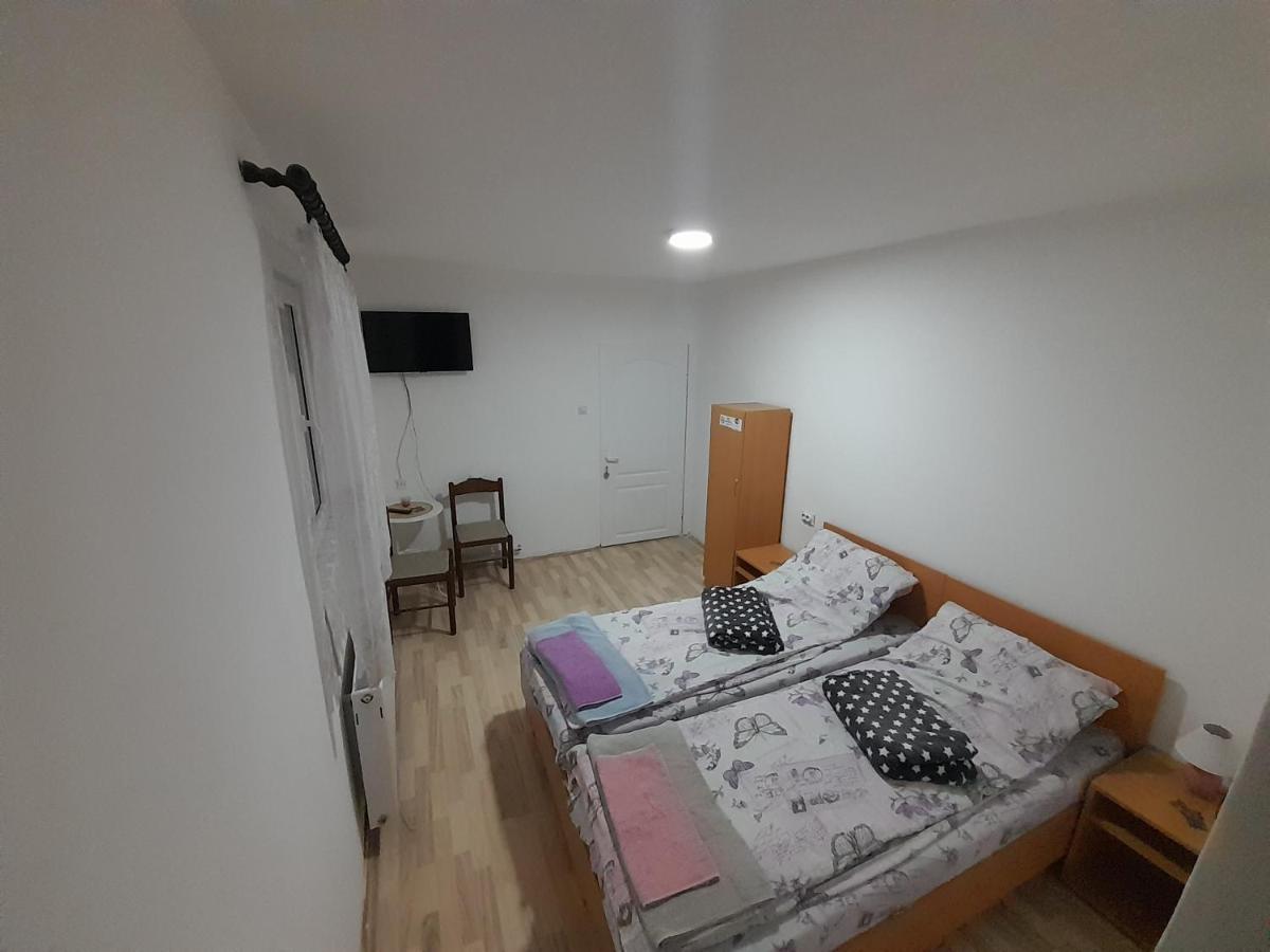 Double or Twin Room with Bathroom