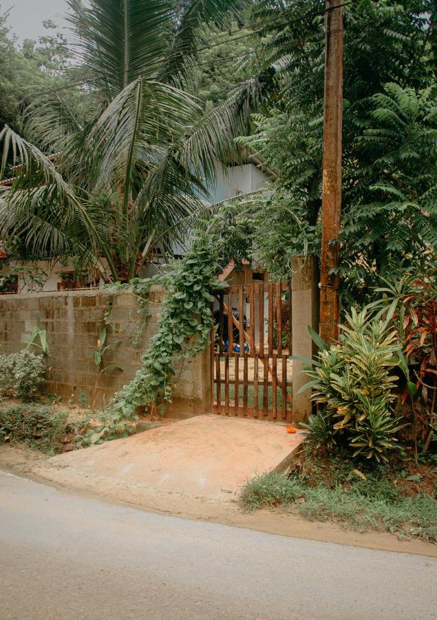 Olive Launch - Ferienwohnung Weligama