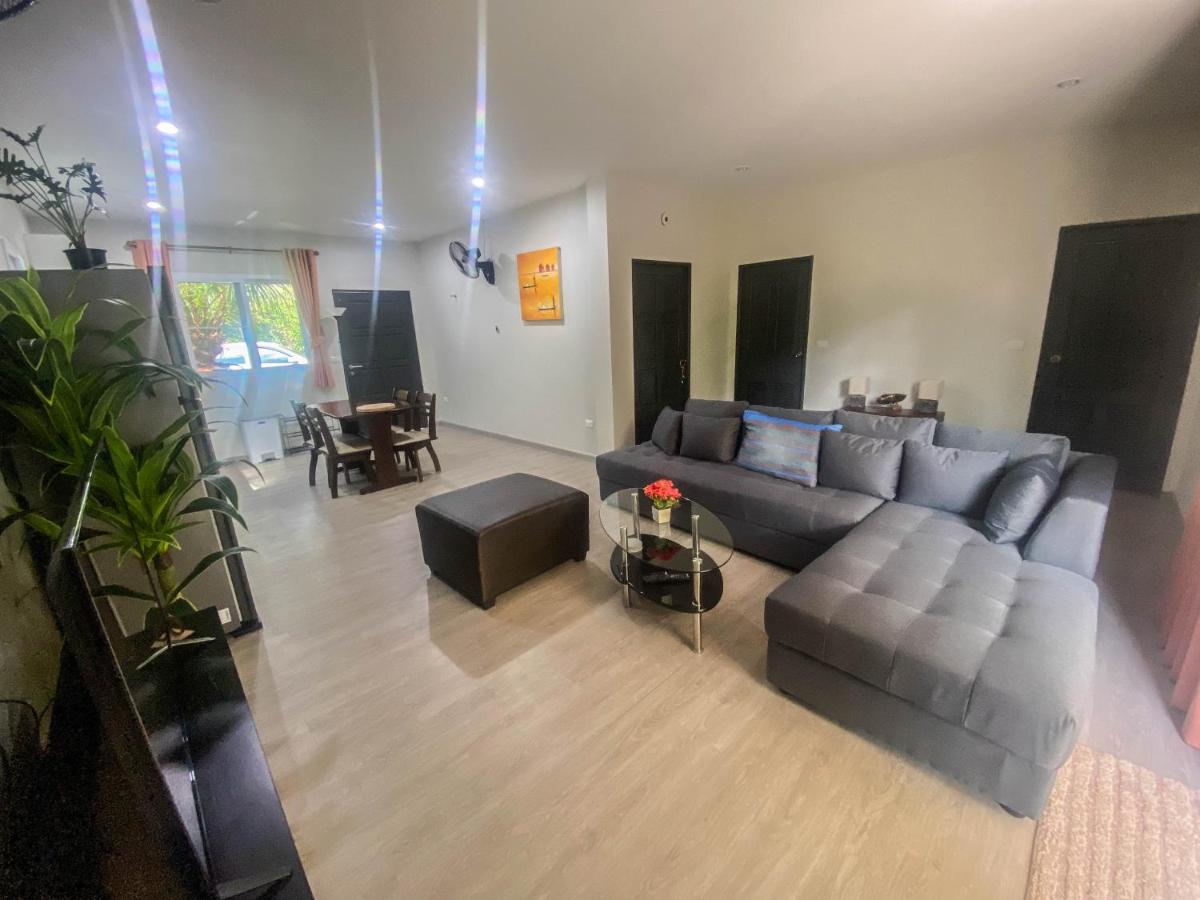Lanta Sunshine Residence Apt 3 Two Bed Apartment with AC and Work Space - Ferienwohnung