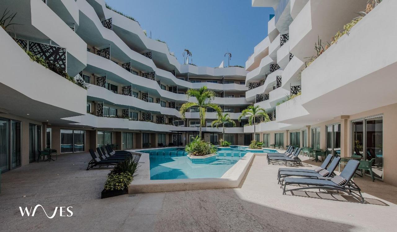 1 Rec. | Cerca de la Playa | Vista a la Piscina - B&B Playa del Carmen