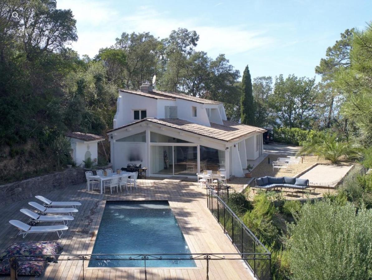 B&B Fréjus - Villa Ormarine, vue exceptionnelle sur la baie de Cannes et le Mercantour - Bed and Breakfast Fréjus