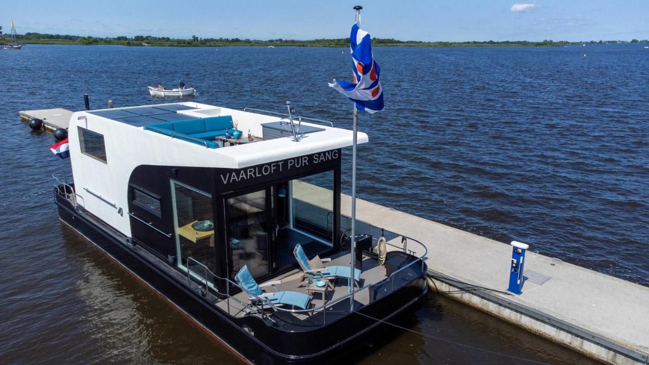 luxe Holiday Home on boat