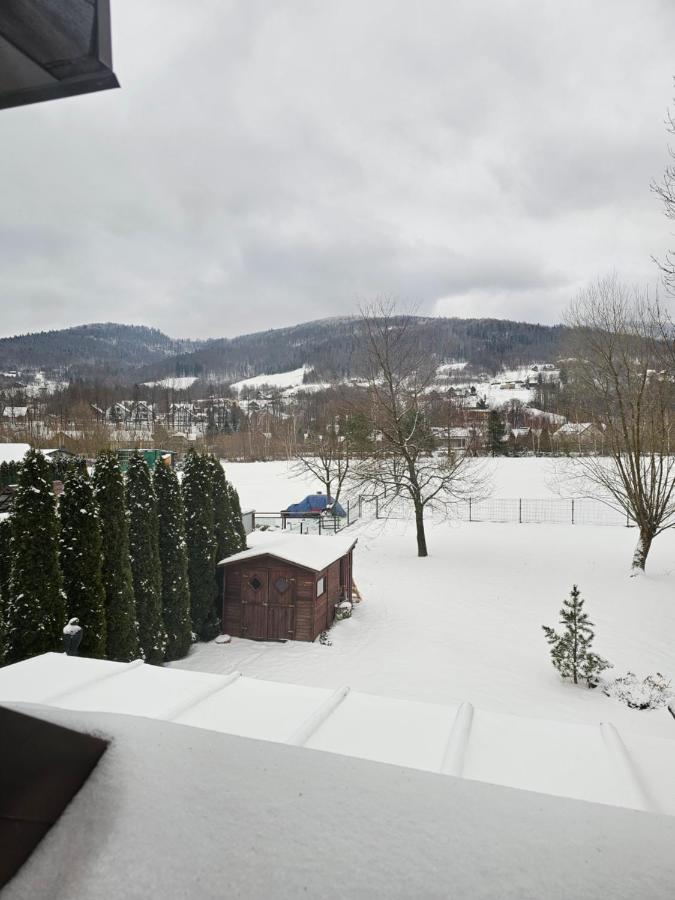 Apartment with Mountain View