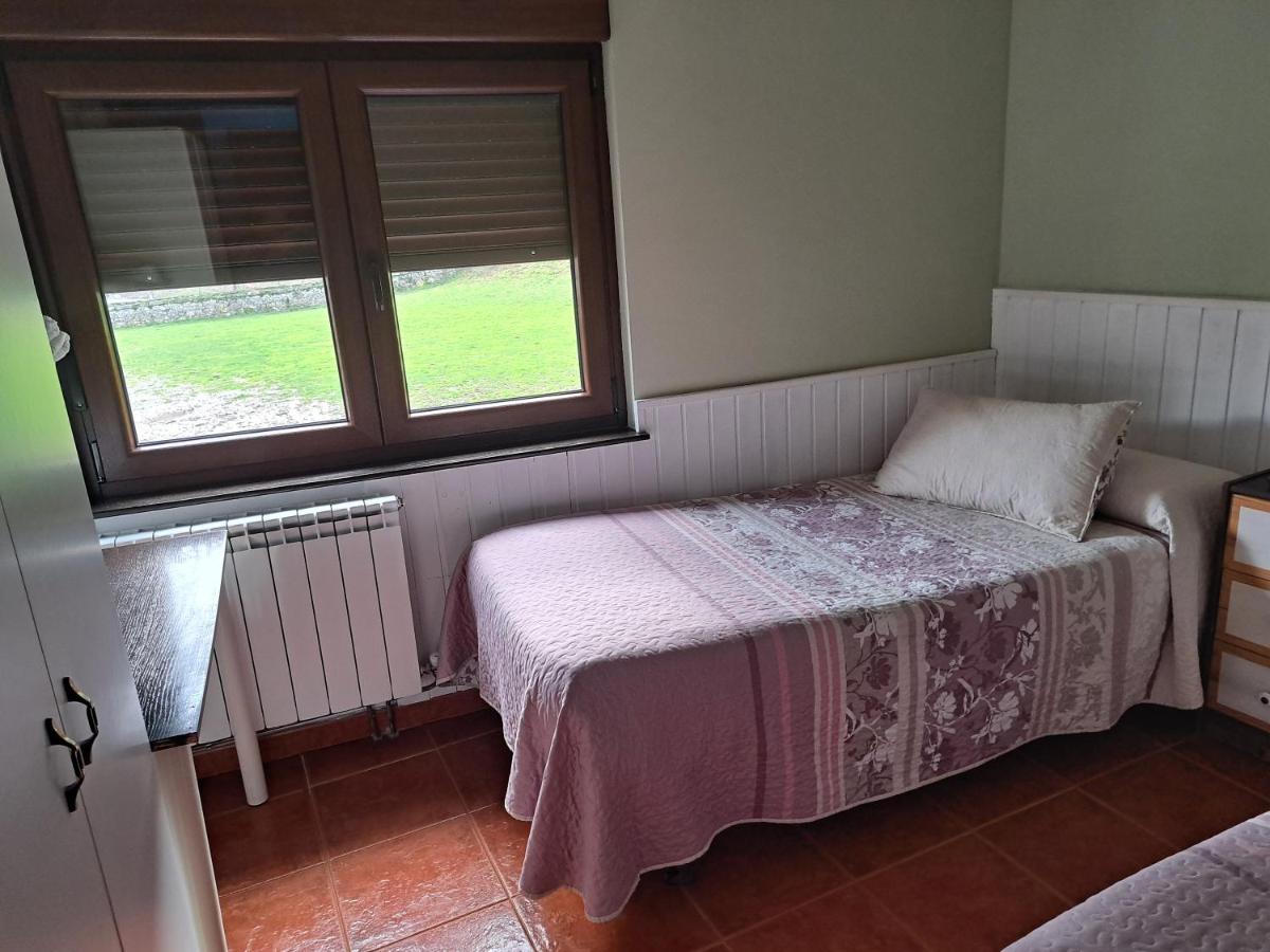 Single Room with Private External Bathroom