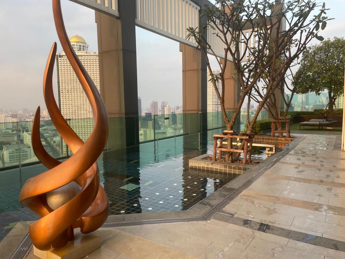 Luxurious River View With Train Access - B&B Bangkok