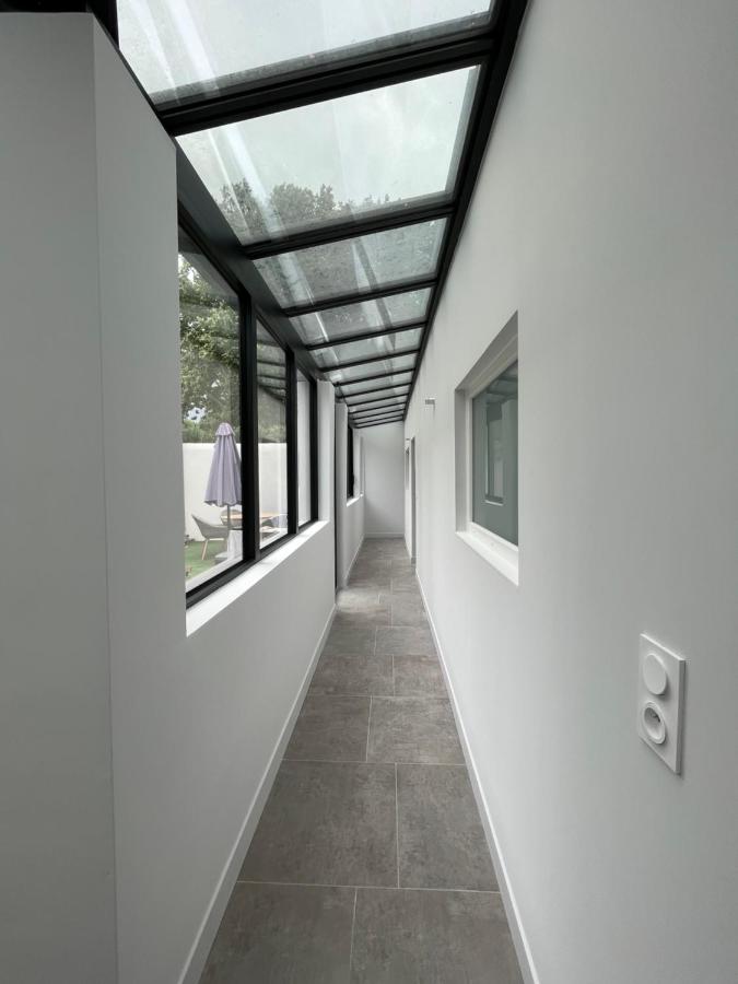 Chez Oma I 1 appartement indépendant OPI I 3 chambres privatives avec salle d eau et salon commun cuisine commune WC commun patio commun - B&B