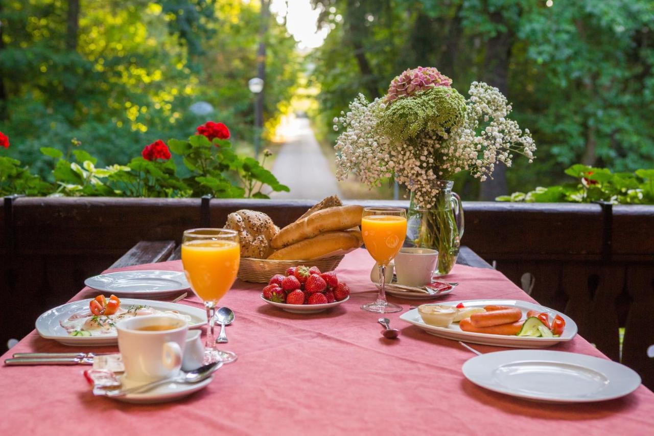 Penzion Obora - B&B Poděbrady