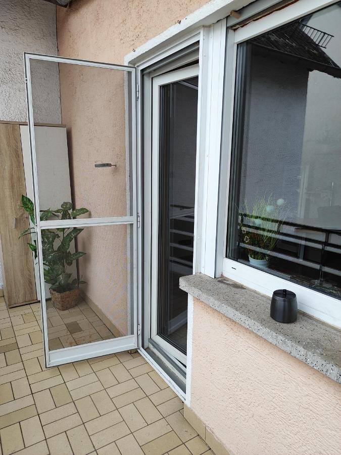 Ferienwohnung Belvie 3 - Bed and Breakfast Butzbach