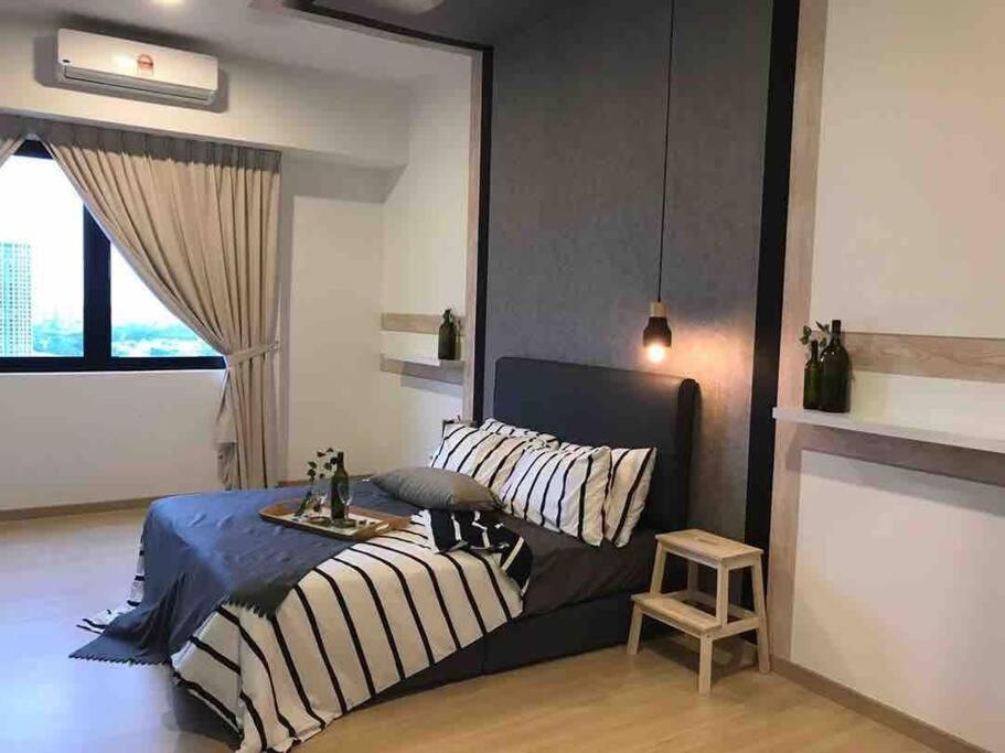 B&B Petaling Jaya - Luxe Suite @ Encorp Residence -Mall-Alpha IVF - Bed and Breakfast Petaling Jaya