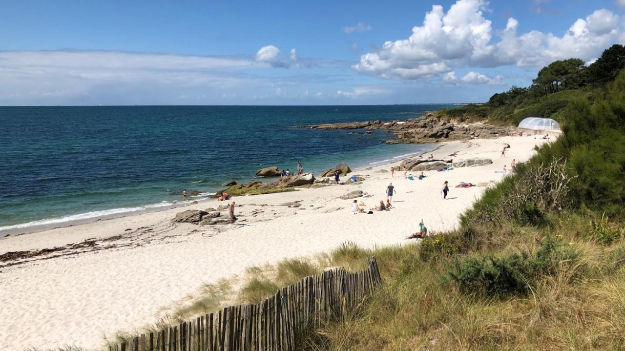 "La Familiale de Kerambigorn" grande maison dans un quartier calme, juste à coté de la superbe plage de Kerambigorn dans la station Balnéaire de Beg-Meil! - Chambres d'hôtes Fouesnant