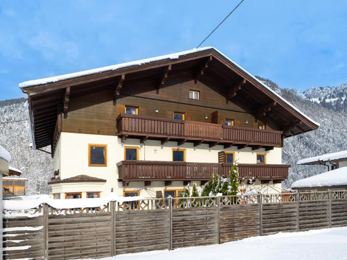 Haus Alpenrose - Bed and Breakfast