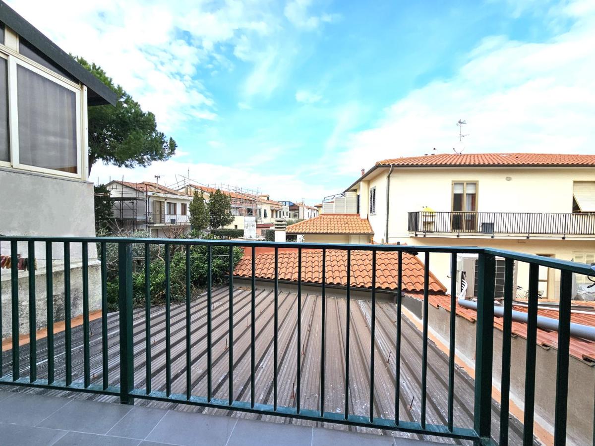 Matteo's Apartments Cecina Mare - B&B Cecina