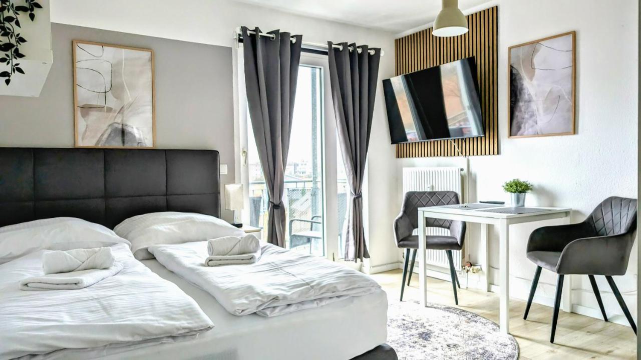 B&B Kaiserslautern - ANDRISS - Study & Work Apartments - WIFI - Kitchen - Bed and Breakfast Kaiserslautern