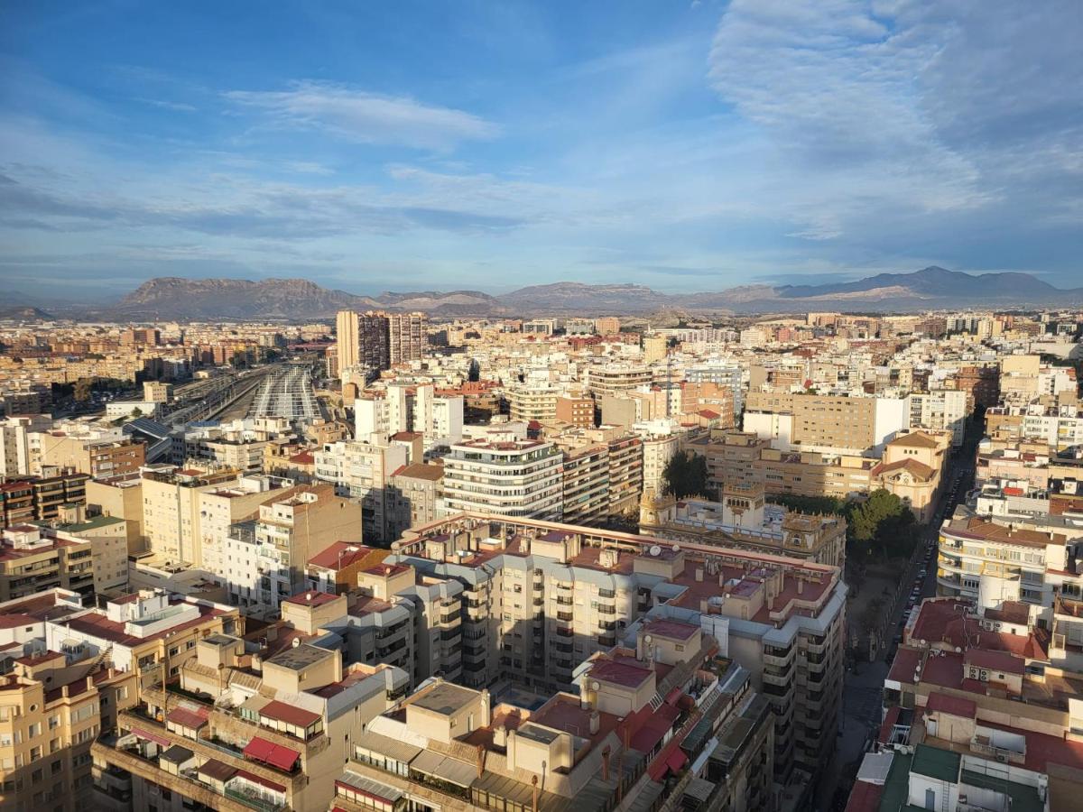 Charming studio in the center of the city Apartamento pleno centro de Alicante - Chambres d'hôtes Alicante