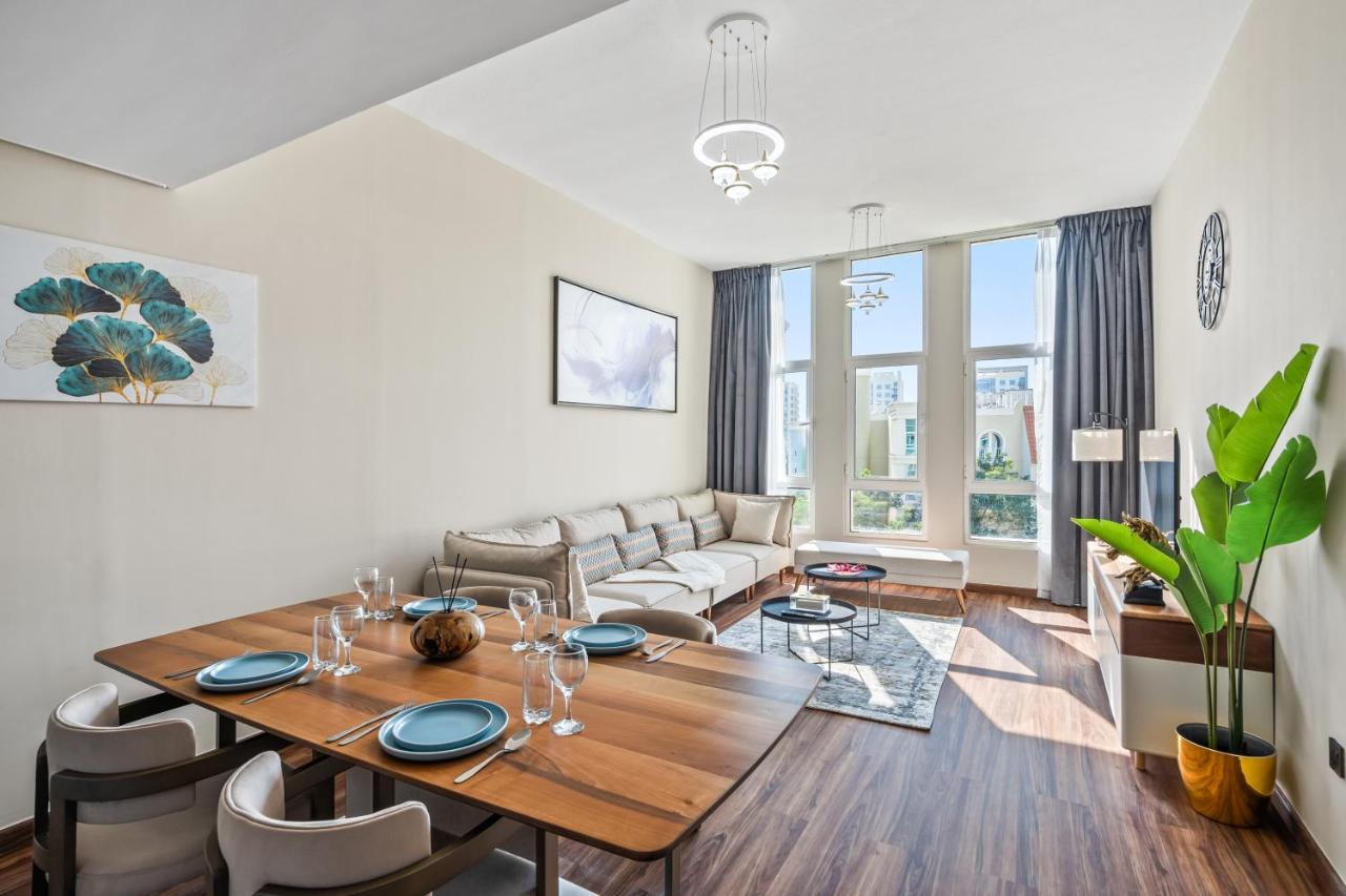 Luxury 1 Bedroom Apartment In Discovery Gardens - B&B Dubái