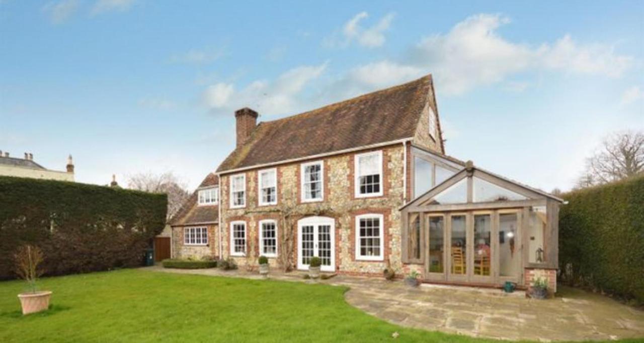 Luxury Brick and Flint House in Funtington - B&B