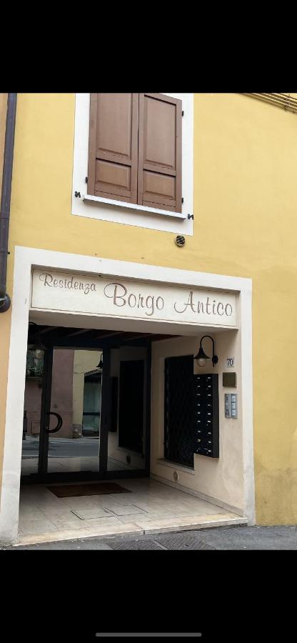 Romantic Central Apartment on Garda Lake Private Parking Terrace and AC - B&B Desenzano del Garda