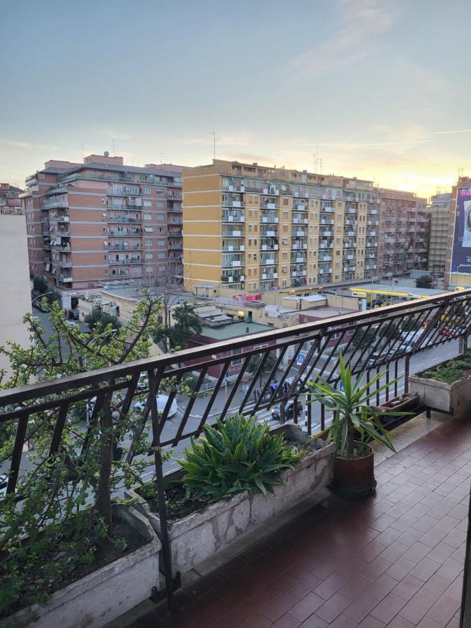 Home Sweet Home Tiburtina Station - B&B