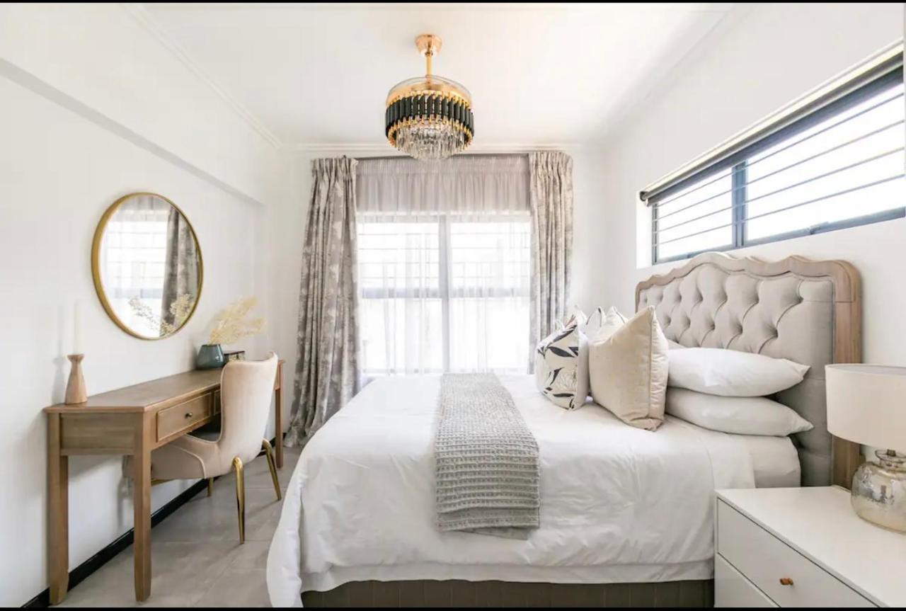 LuxAidonTocara - B&B Chartwell