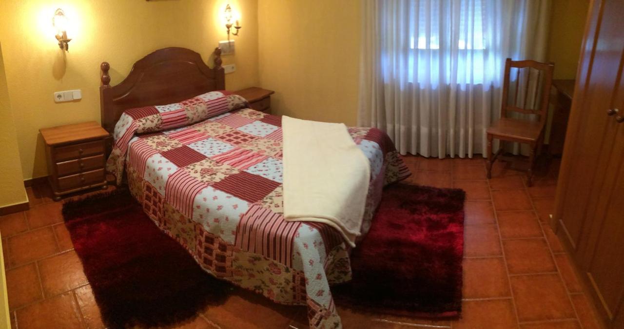 Double or Twin Room with Bathroom