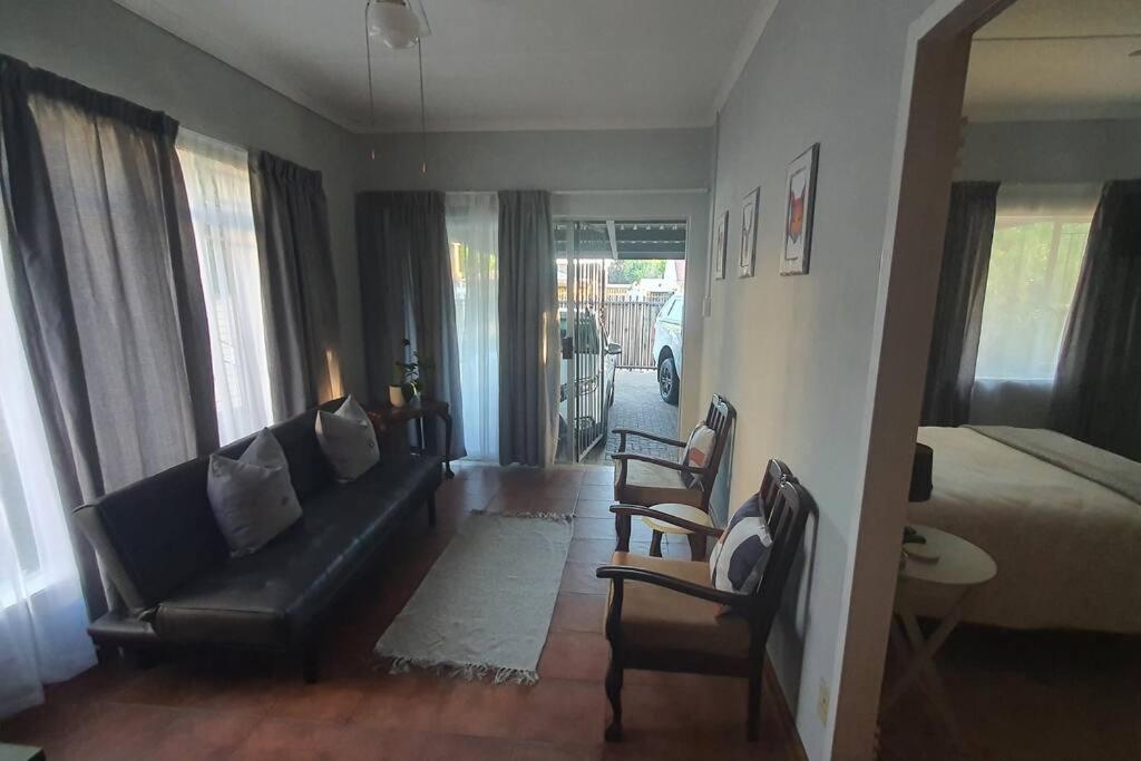 B&B Bloemfontein - Stay at the Ridge - Bed and Breakfast Bloemfontein