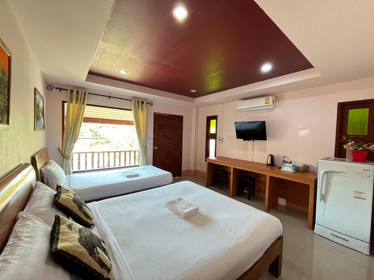Double Room with Balcony (3 Adults)
