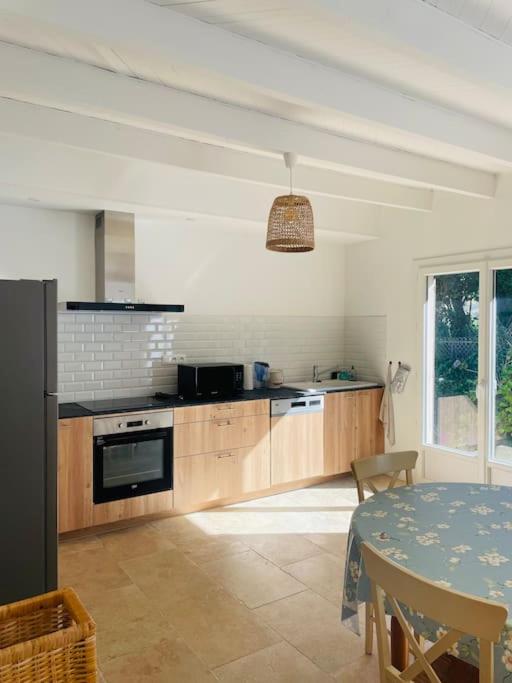 Maison*Jardin*2 min à pied du centre historique - B&B Sarlat-la-Canéda