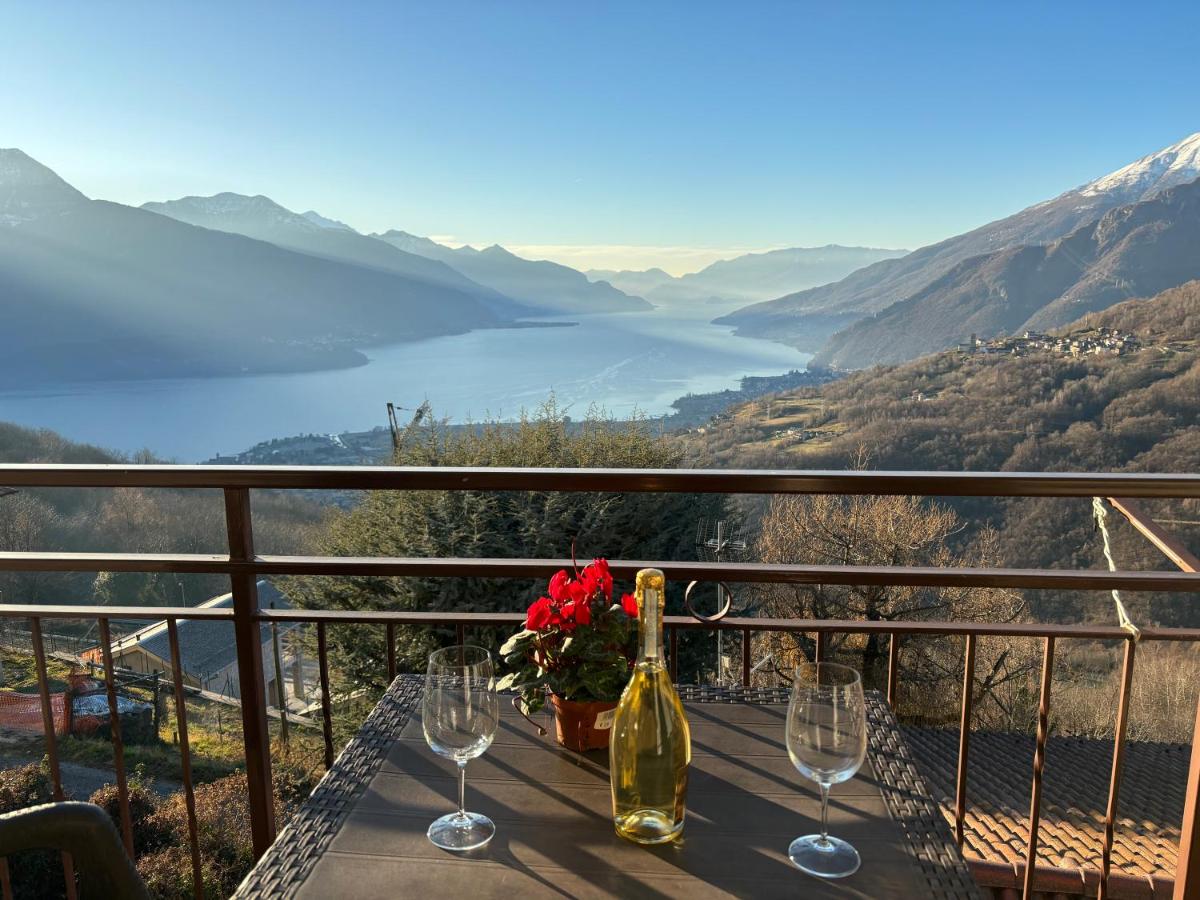 Stunning lake view apartment Peglio - Larihome A45 - B&B Sueglio
