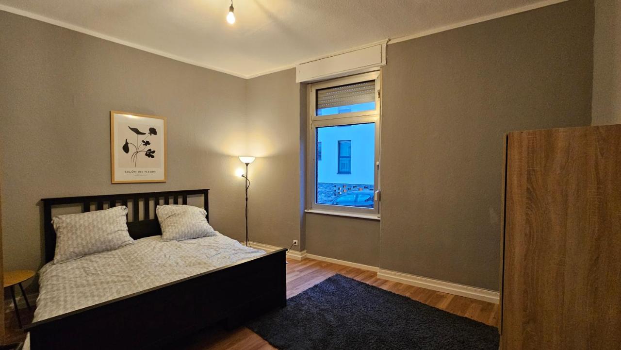Großer Altbau in zentraler Lage - B&B